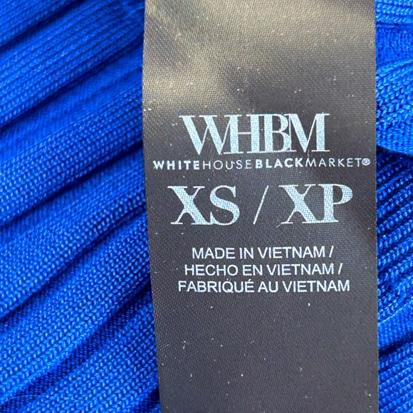 WHITE HOUSE BLACK MARKET sXS cobalt blue knit turtleneck Great color-looks new - Picture 5 of 6
